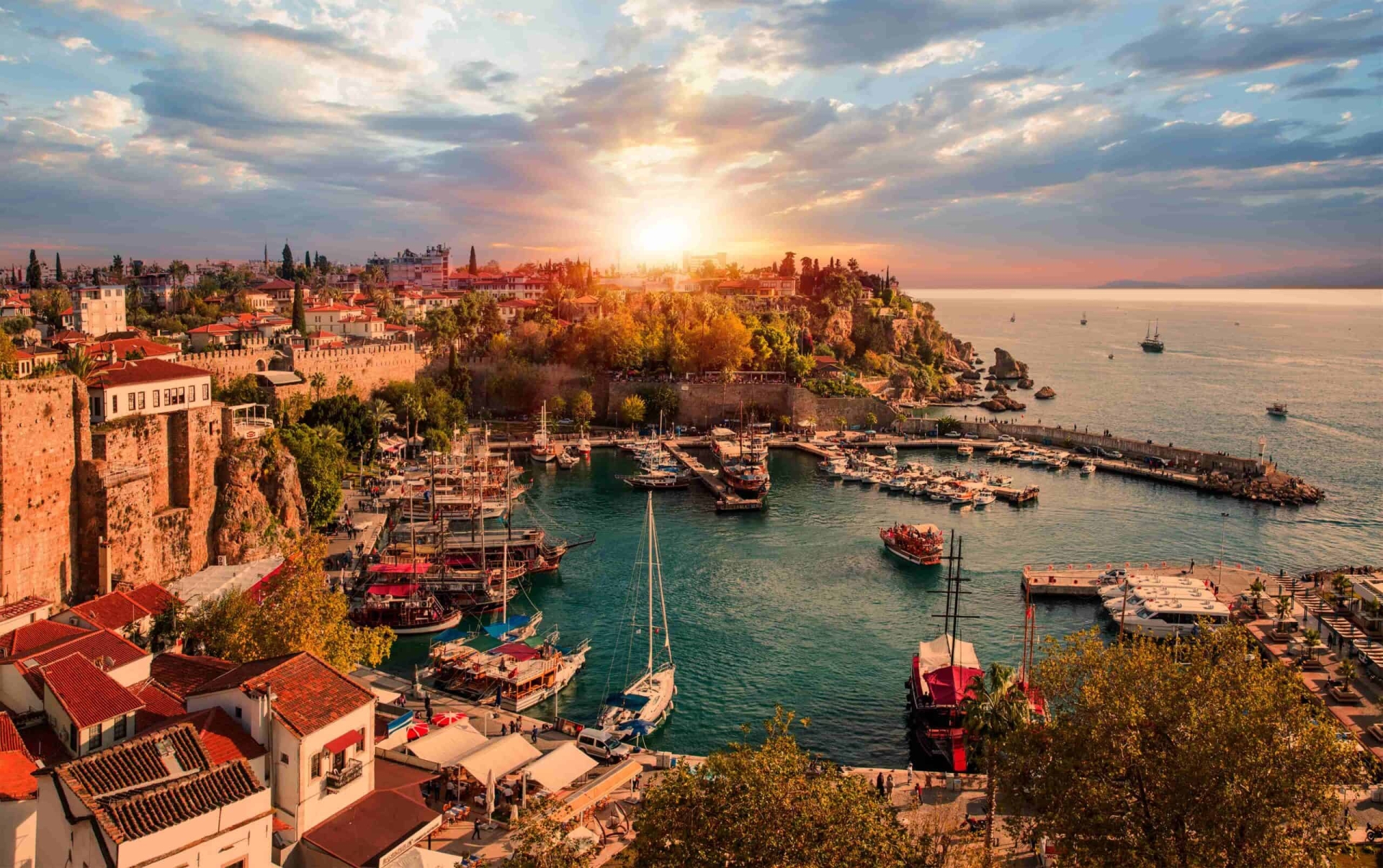 Belek: Antalya'nın en popüler turizm merkezlerinden biridir